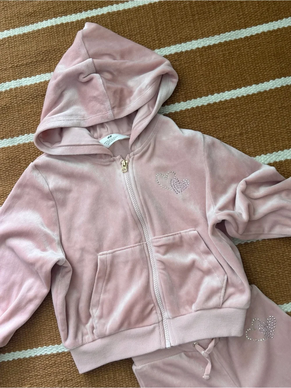 H&M Girls Velour 2-Piece Tracksuit Set – Pink – Size 4T